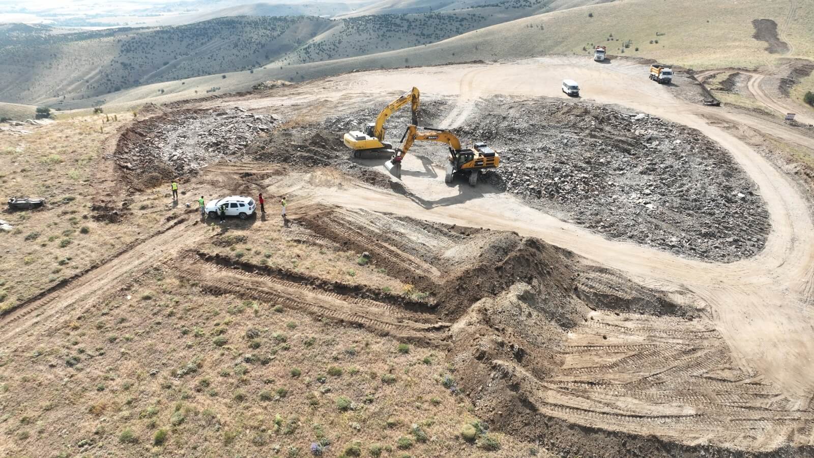 T4 türbin platformu kazı ve tesviye çalışmaları
